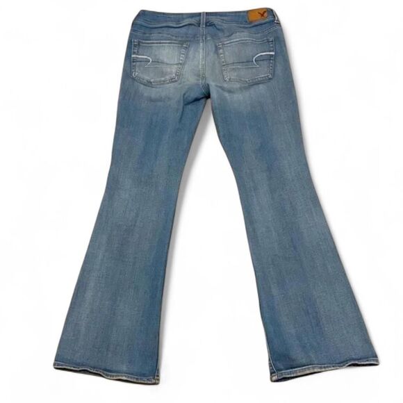 American Eagle Low rise “kick boot” denim jeans. 12 LONG. - Picture 5 of 8